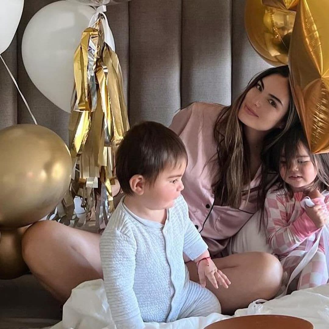 Junto a sus hijos y su esposo, Ximena Navarrete celebra su cumpleaños