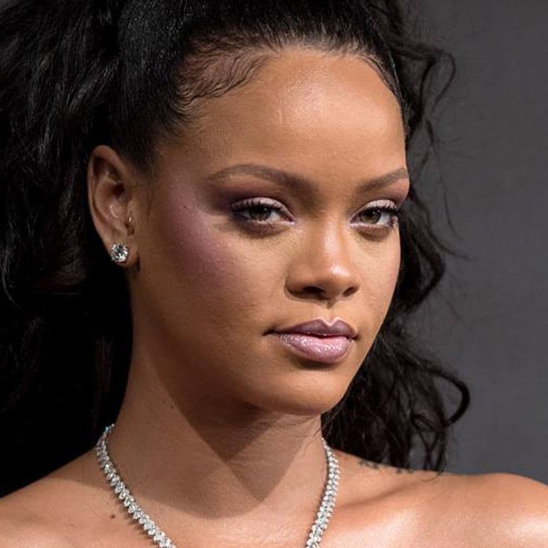 ¡Sencillos y efectivos! Estos son los hábitos de Rihanna para una piel perfecta