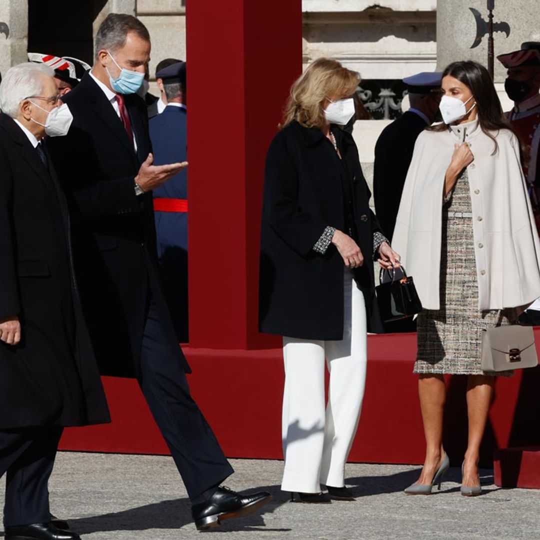 Los reyes Felipe y Letizia reciben con honores al presidente de Italia, Sergio Mattarella, y su hija Laura