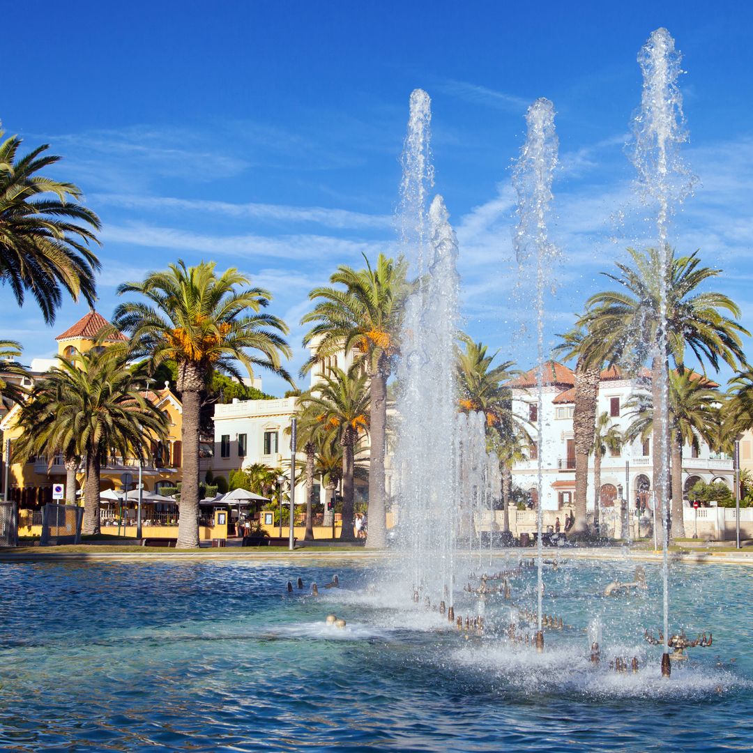 Salou: templos culinarios, paseos por la playa y uno de los mejores parques temáticos de Europa