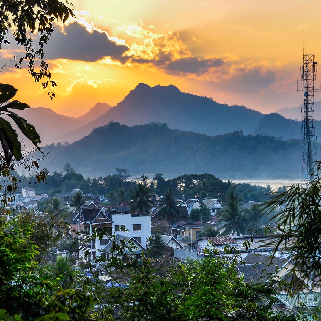 Puesta de sol en Luang Prabang, Laos, Patrimonio de la Humanidad por la UNESCO