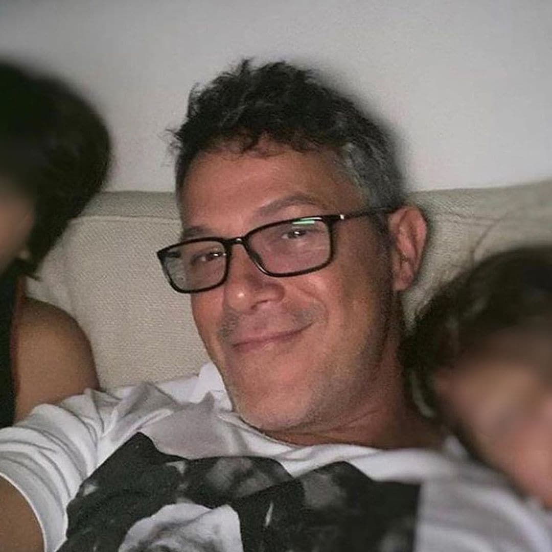 'La marca de la responsabilidad': Alejandro Sanz muestra cómo tiene su hijo Dylan la cara por la mascarilla