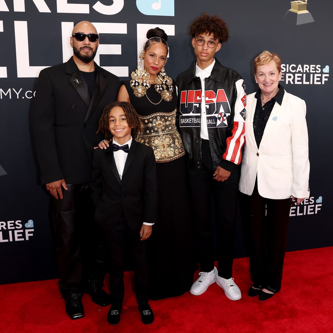 Swizz Beatz, Genesis Ali, Alicia Keys, Egypt Daoud and Terria Joseph attend the 67th Annual GRAMMY Awards on February 02, 2025 in Los Angeles, California.  (Photo by Matt Winkelmeyer/Getty Images for The Recording Academy)