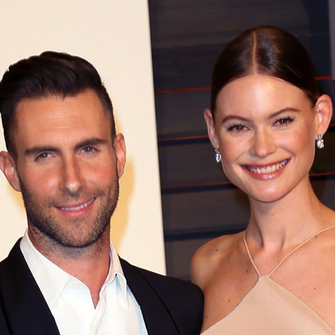 Behati Prinsloo y Adam Levine dan la bienvenida a su segunda hija