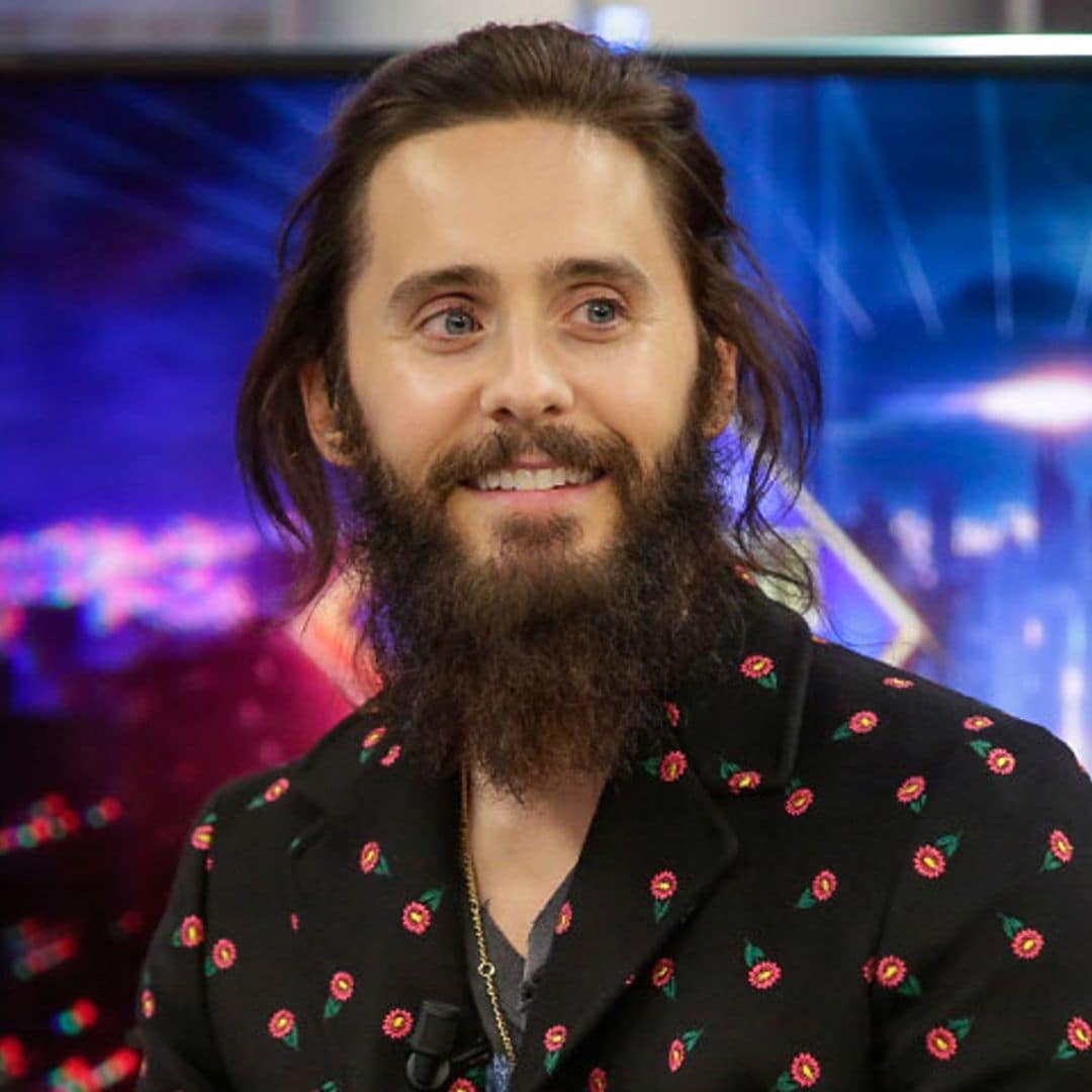 Jared Leto se atreve con algunos ‘éxitos musicales’ españoles a su paso por Madrid