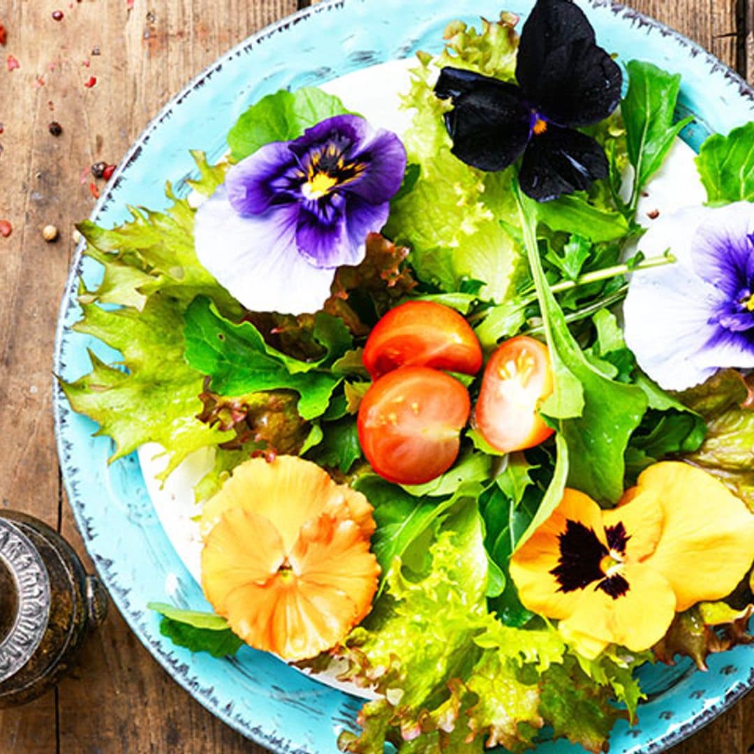 Cocina con flores: dale un toque de color y originalidad a tus platos