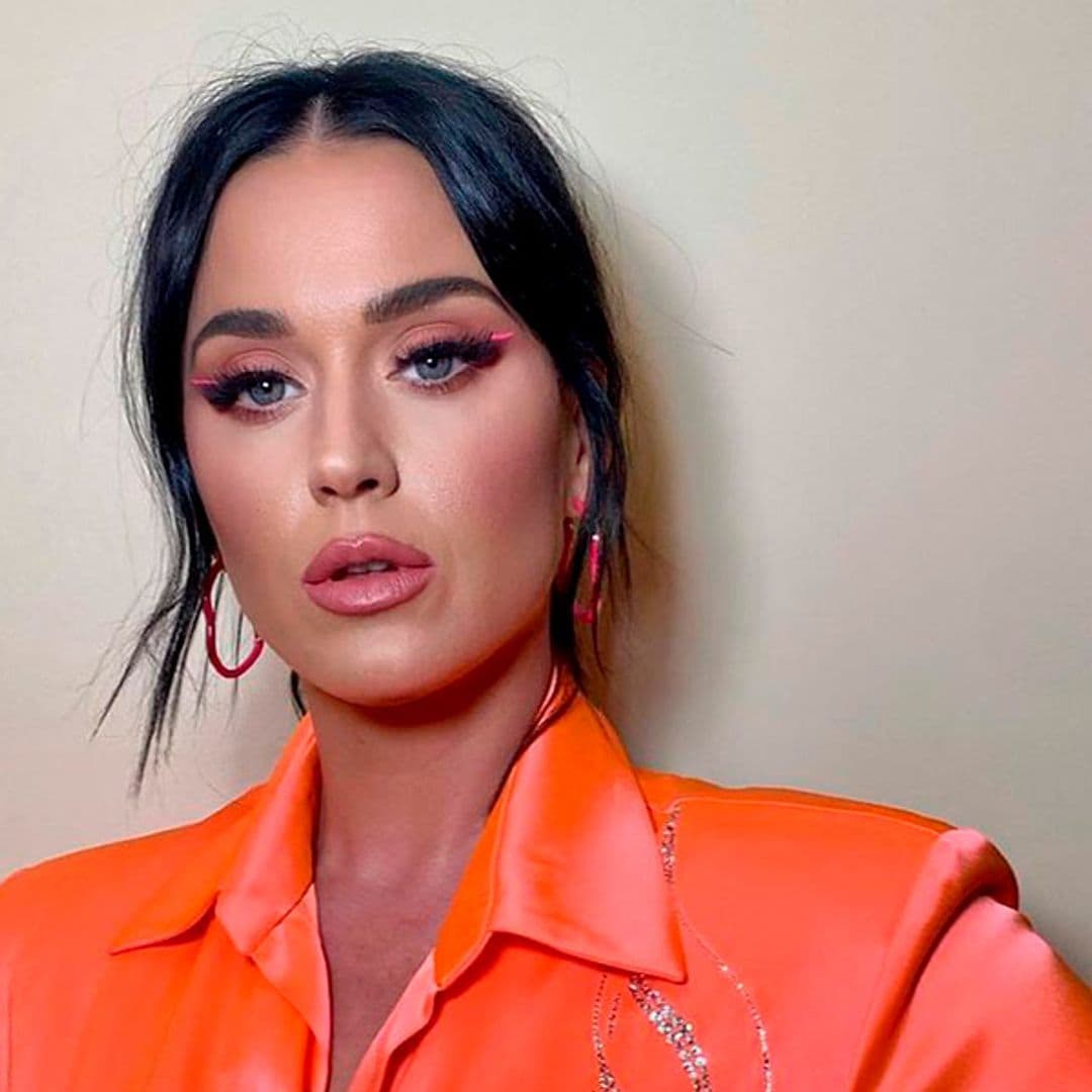 katy perry delineado neon