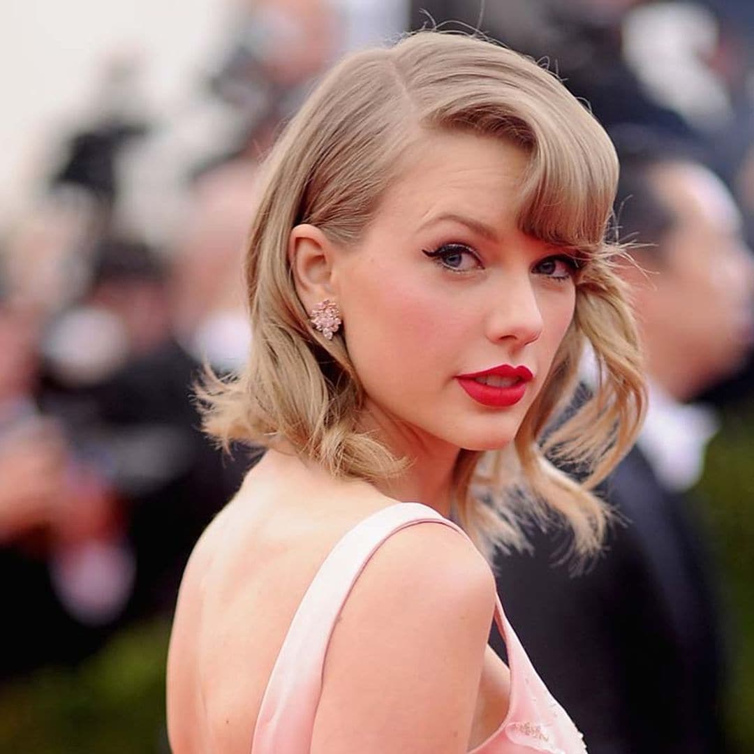 Taylor Swift rescata en su cumpleaños el vestido de lentejuelas más alucinante de 'Gossip Girl'