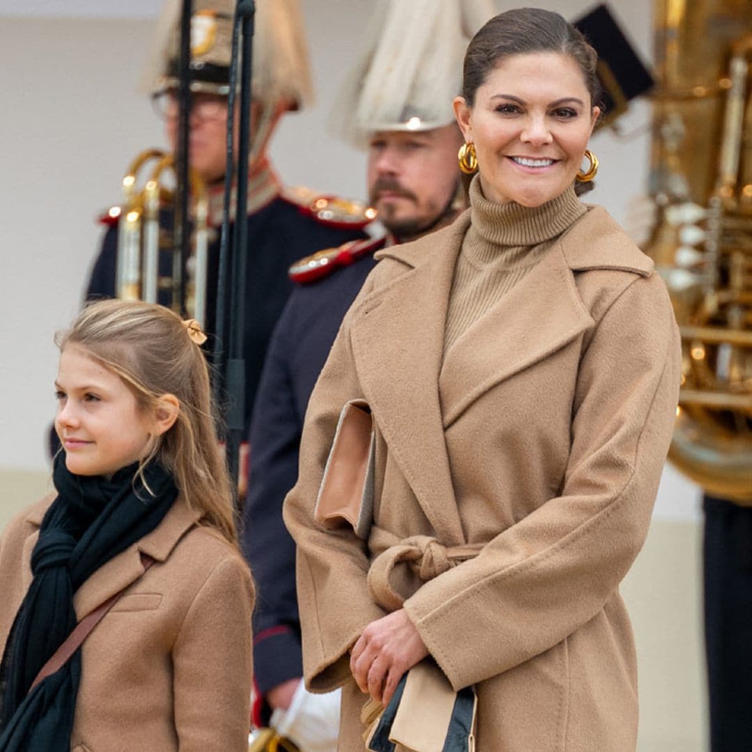 La estilosa aparición de Estelle de Suecia imitando a mamá