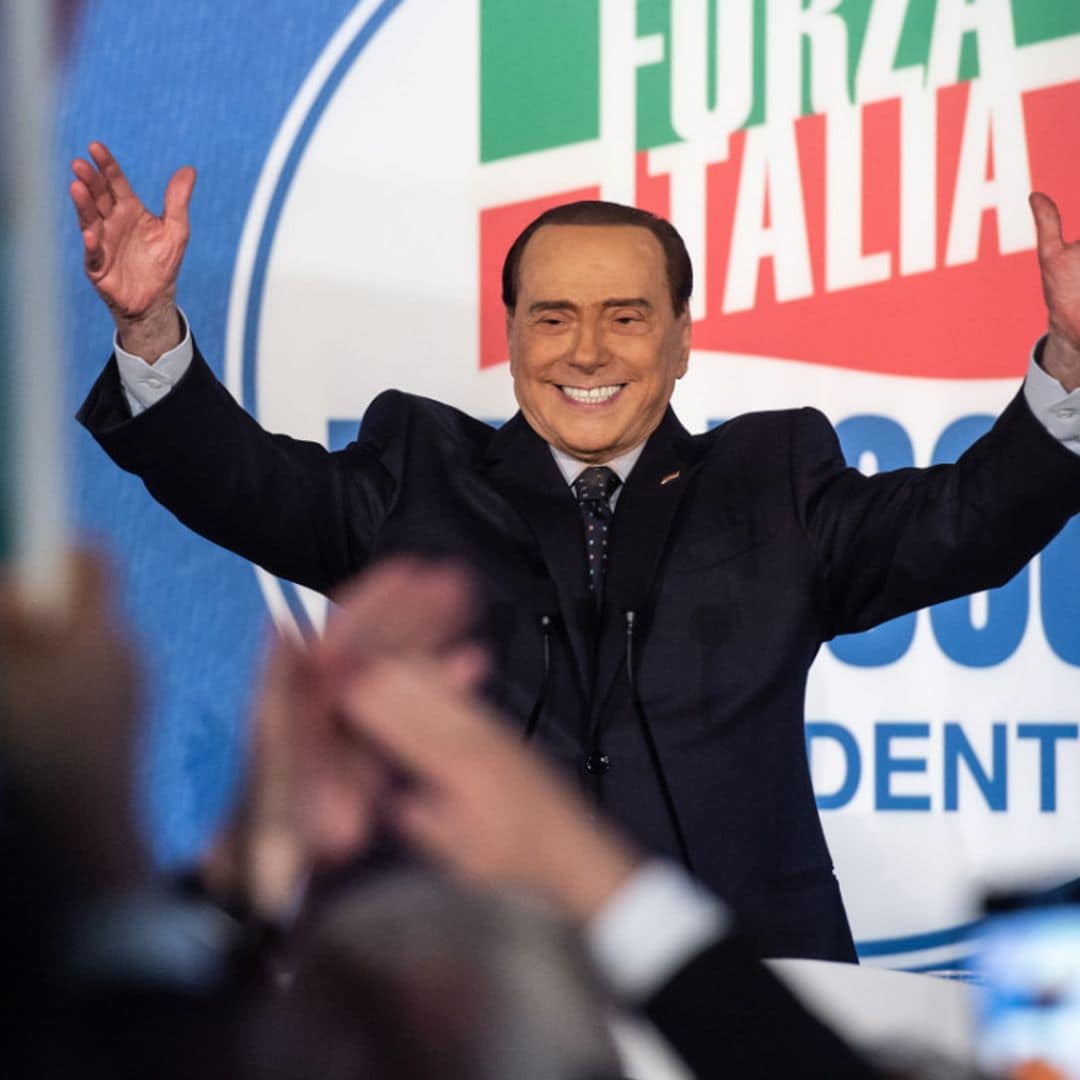 La bandera de Italia y la dieta de Silvio Berlusconi, una leyenda llena de realidad