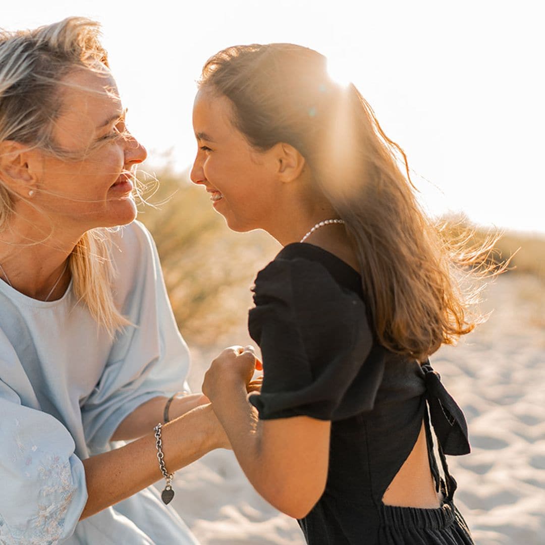 El perfume que regalarás a tu madre este año será tu nueva obsesión olfativa