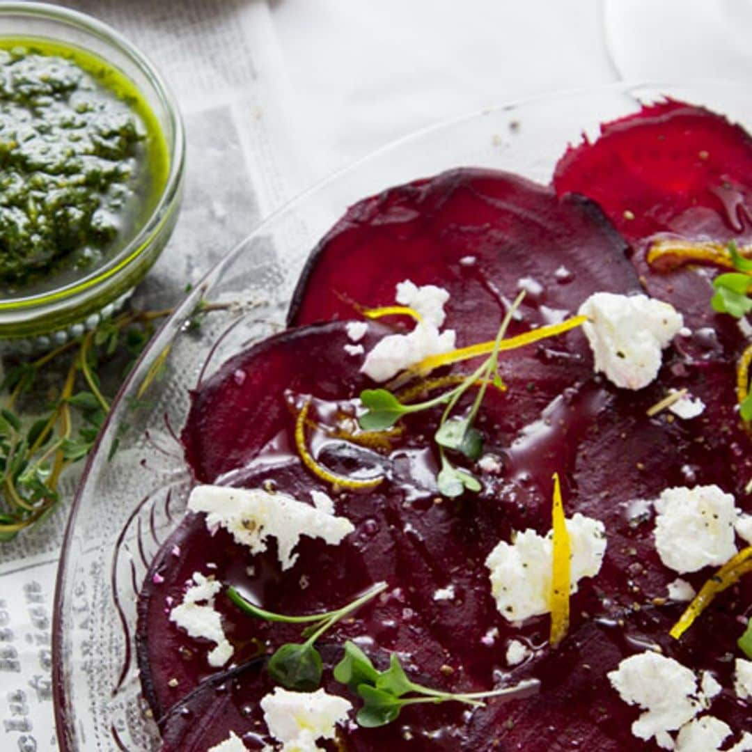 Carpacho de remolacha con pesto