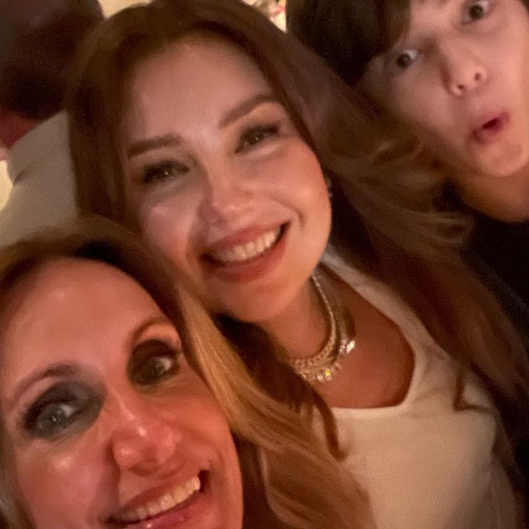 Matthew, el más lindo acompañante de Thalía en su salida con Lili Estefan