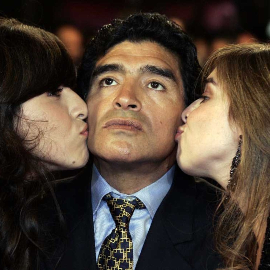 ¿Qué pasa con las redes sociales de Maradona? La otra herencia que enfrenta a los hijos y a las hermanas del astro