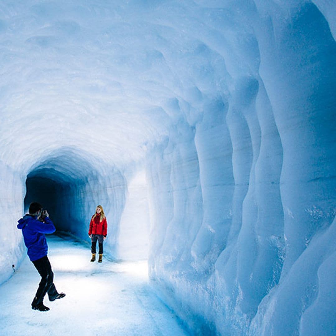 Adentrarte en un glaciar, la insólita experiencia que puedes hacer en Islandia