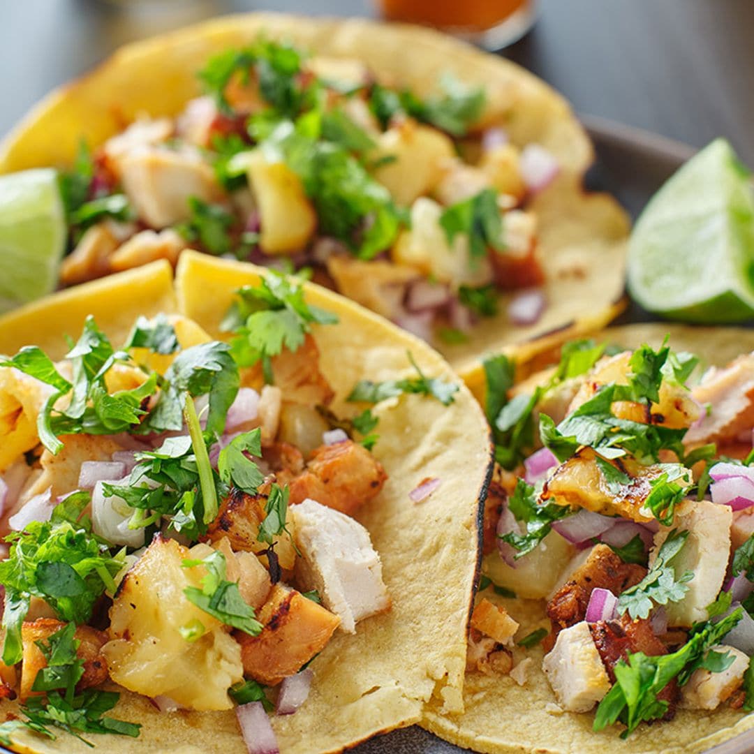 Tacos de pollo al pastor