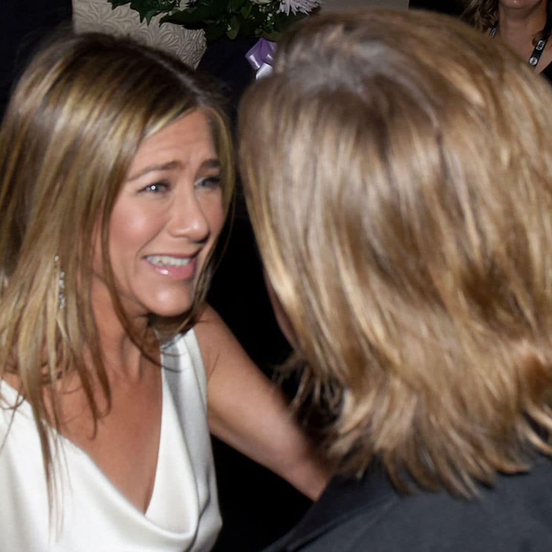 Jennifer Aniston felicita en persona a Brad Pitt por su Oscar