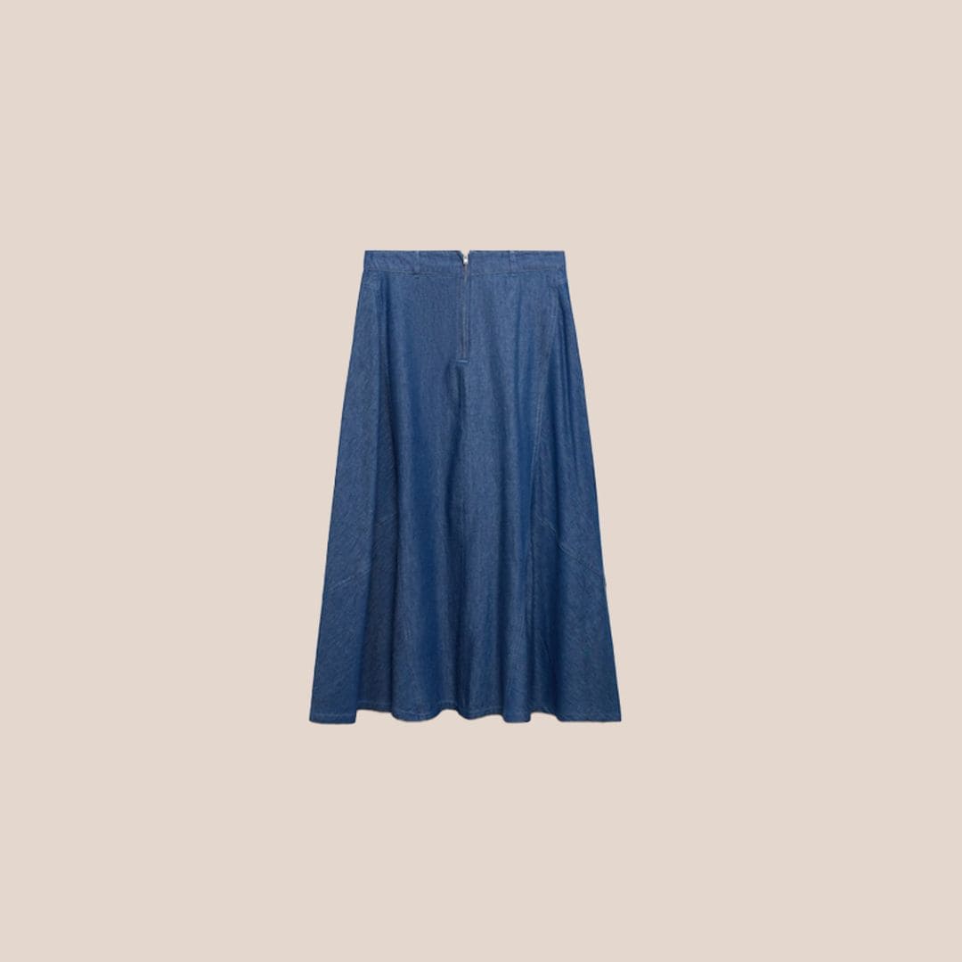 Denim skirt with front zipper