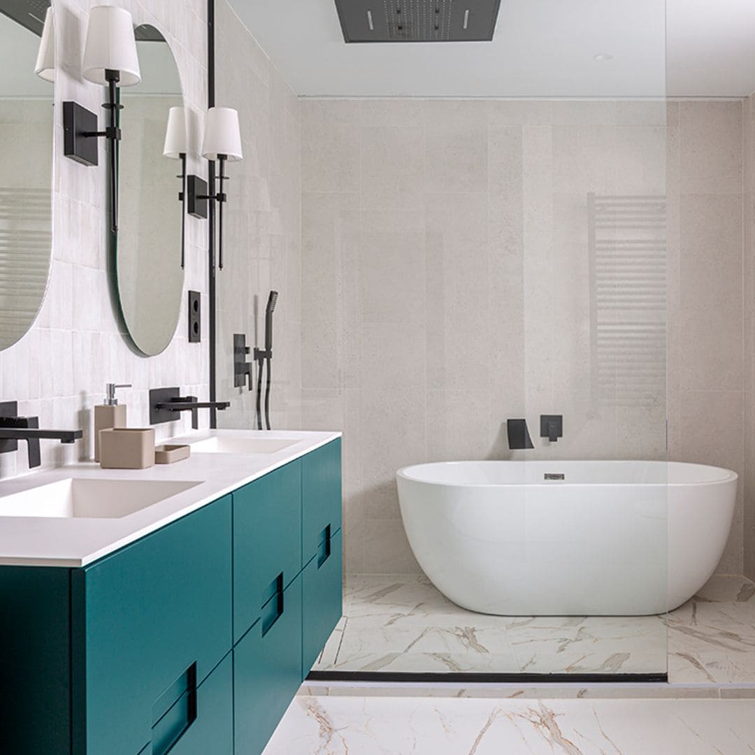 Así puedes lograr un cuarto de baño de estilo moderno en tu casa
