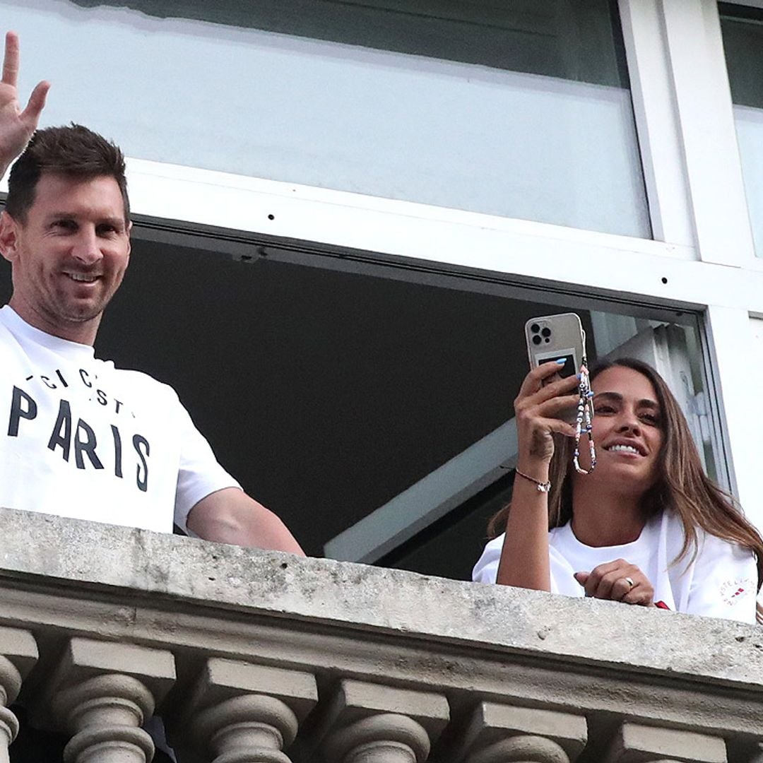 Furor en París por la llegada de Leo Messi junto a su familia a la ciudad que será su nuevo hogar