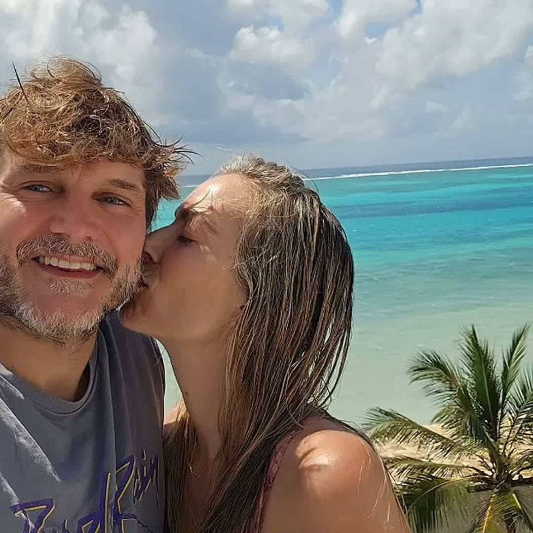 Kira Miró cumple 44 años y su novio, el actor Salva Reina, abre su álbum privado para felicitarla