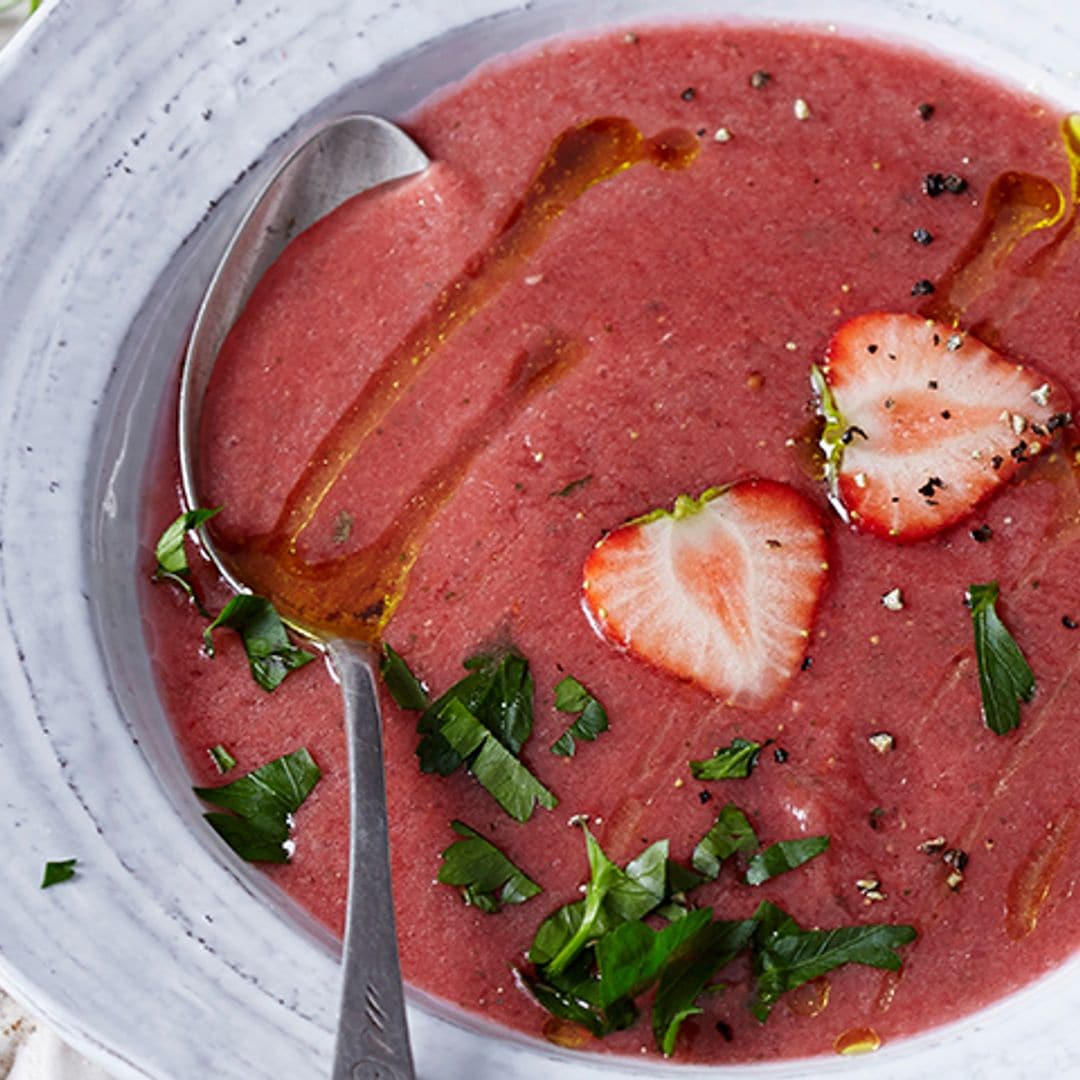 Gazpacho de fresas y tomate