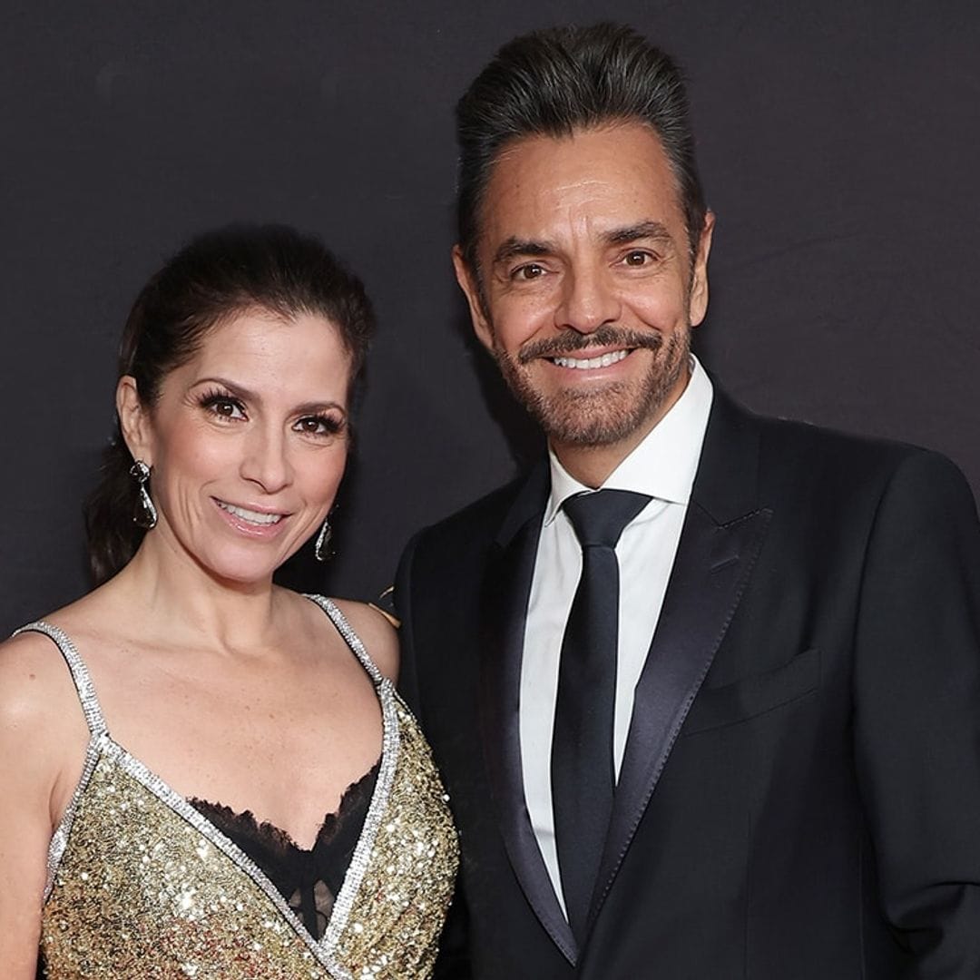 Por primera ocasión, Alessandra Rosaldo le entrega un especial galardón a Eugenio Derbez