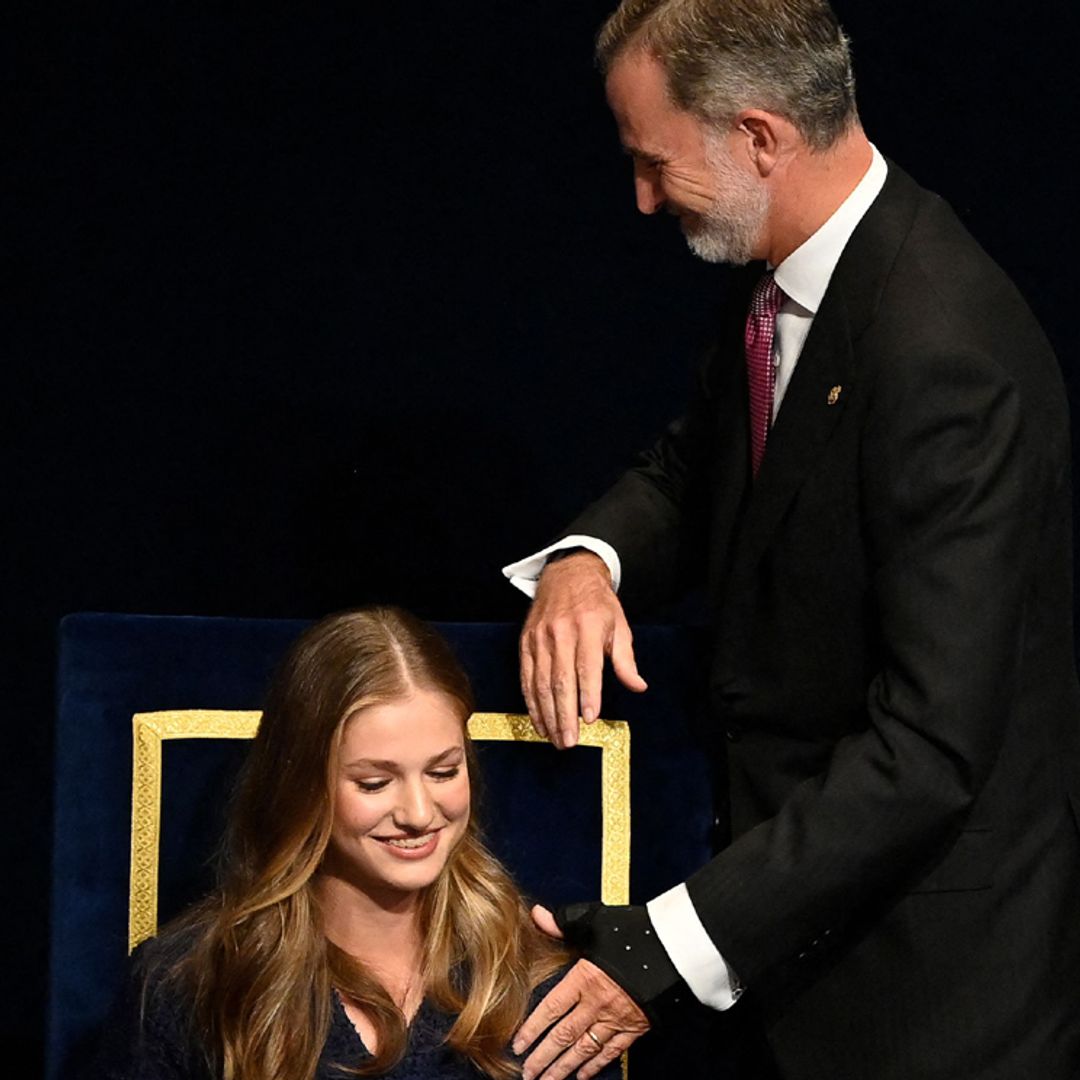 La férula de última generación que lleva el rey Felipe a la espera de saber si debe pasar por el quirófano