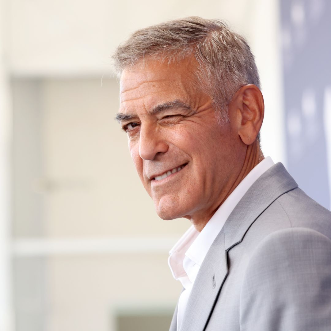 El radical cambio de look de George Clooney que ha sorprendido a todos – en fotos