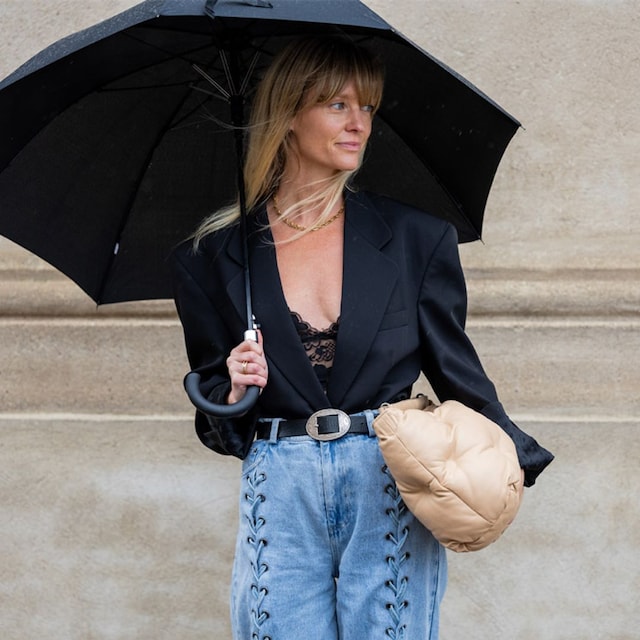 looks lluvia jeanette