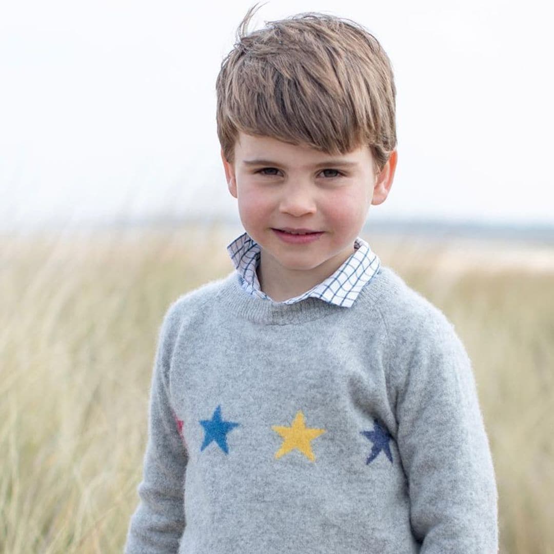 ¡Qué mayor! Louis de Cambridge celebra su cuarto cumpleaños con unas simpáticas imágenes en la playa