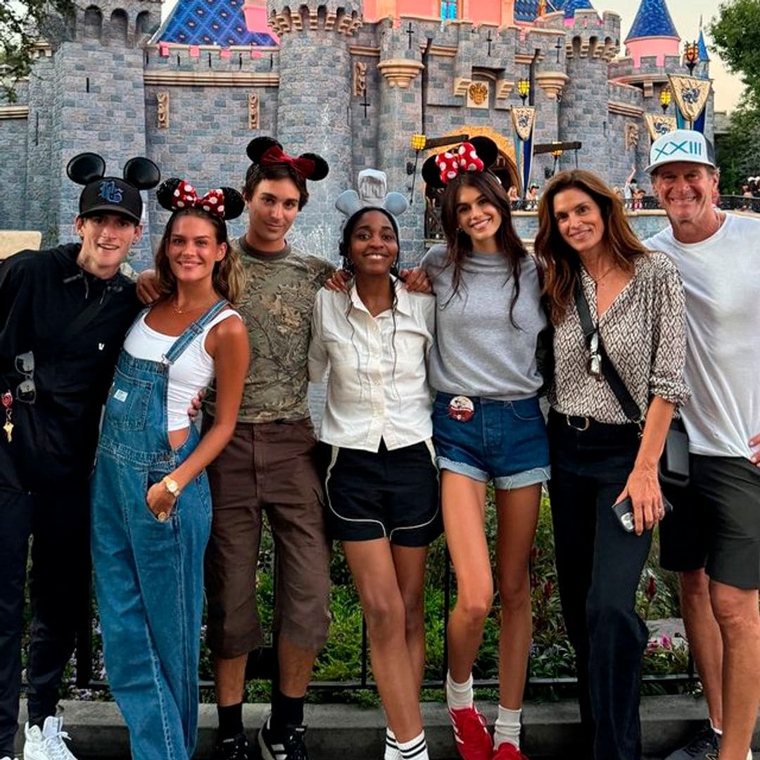 El plan familiar de Kaia Gerber para celebrar su cumpleaños en un parque de atracciones, ¿sin su novio Austin?