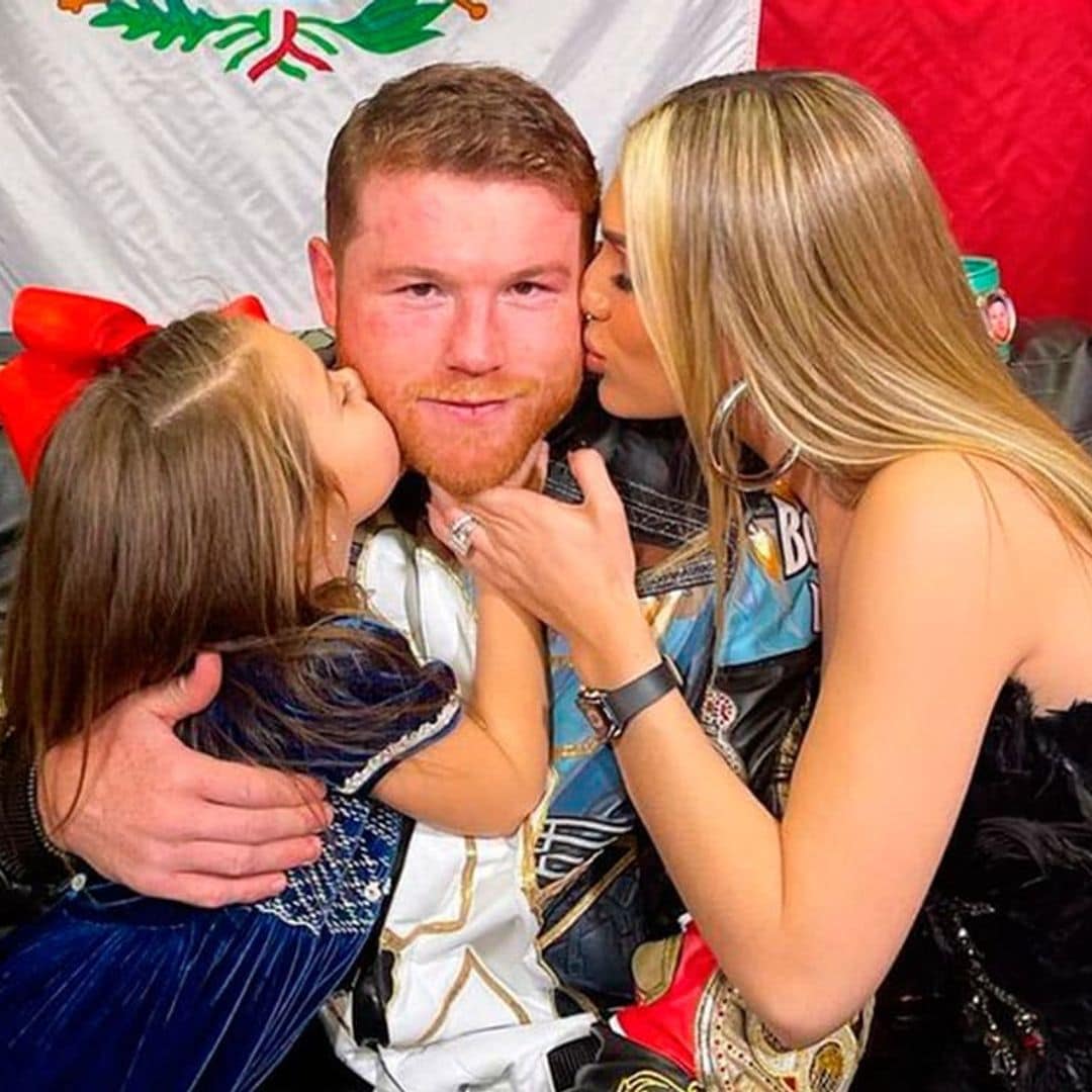 De la mano de las mujeres de su vida, El Canelo anuncia su pelea en Guadalajara