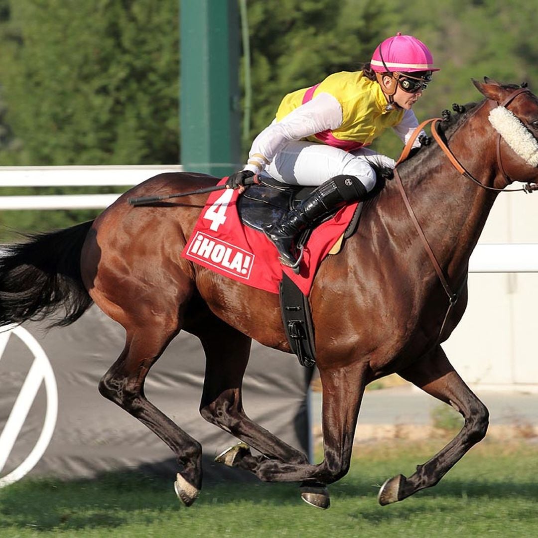 La joven Julia Zambudio se hace con el Premio Hipódromo de la Castellana-¡HOLA!