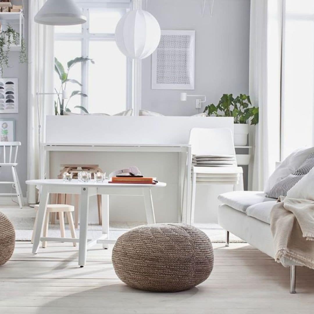 ¿Tienes una casa pequeña? Estos muebles de IKEA te ayudan a ganar espacio en casa