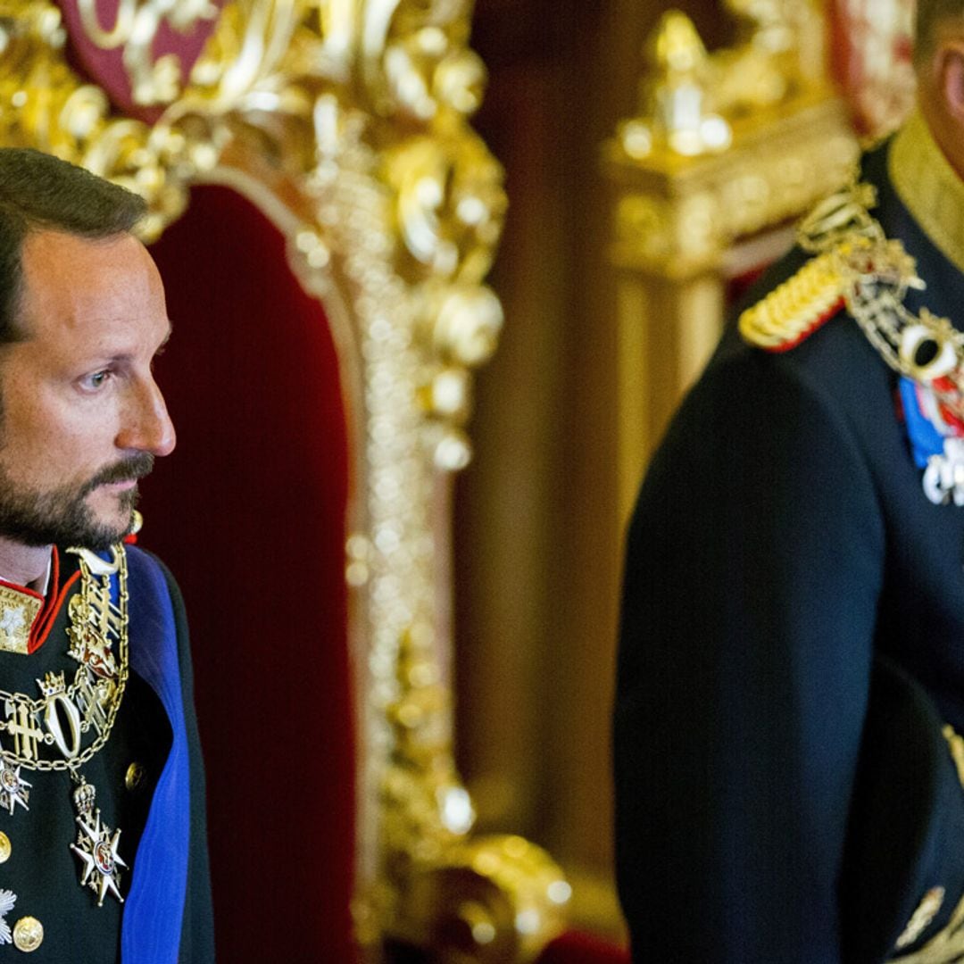 Haakon de Noruega asume una responsabilidad histórica mientras se amplía la baja de su padre