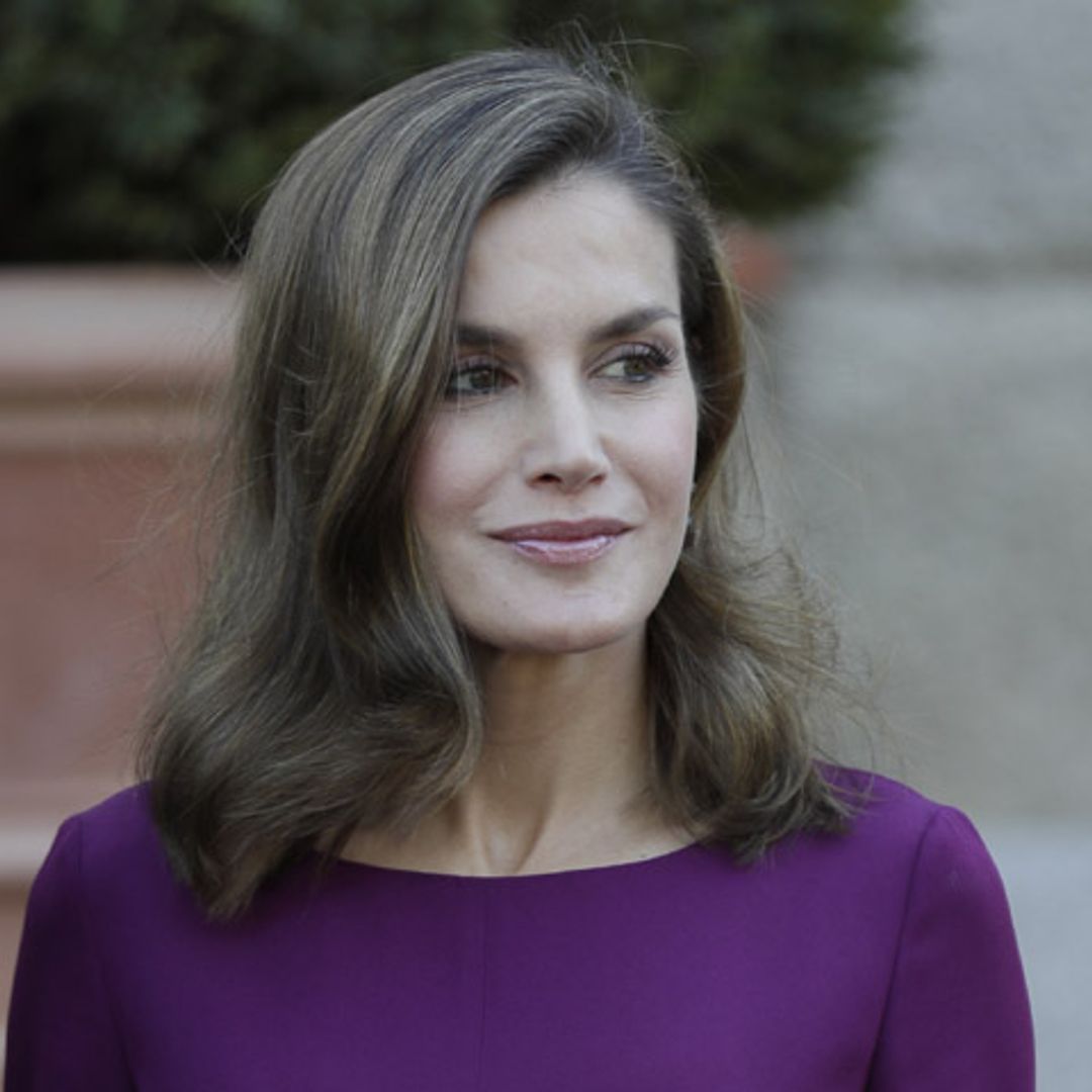 Un look en dos tiempos: las claves de la reina Letizia para sus citas de otoño