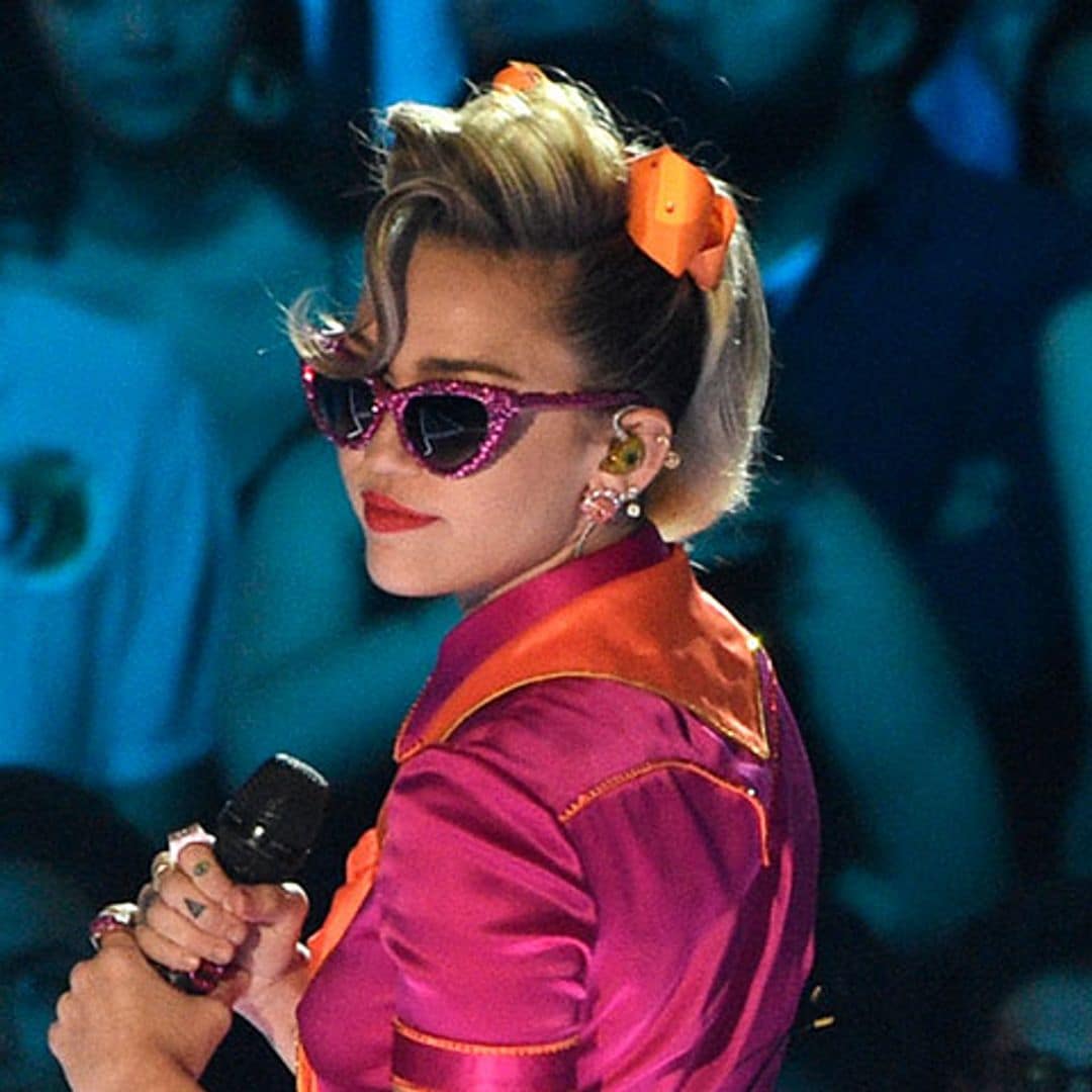 El nuevo 'look' de Miley Cyrus en ‘La Voz’ demuestra que ama esta firma española