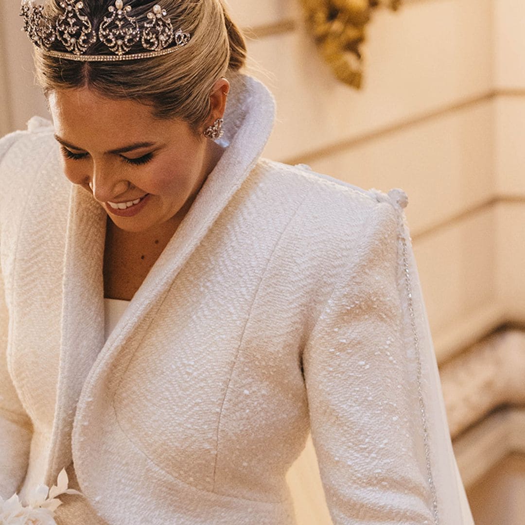 La historia detrás del vestido de novia de María Baraza, la diseñadora de los trajes convertibles