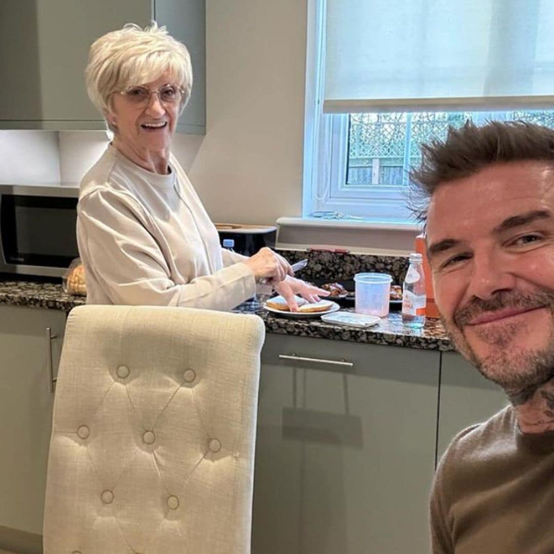 David Beckham deja impecable la cocina de su madre tras un almuerzo en su casa