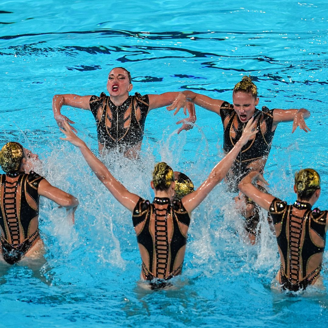 El equipo de natación artística español ganó el bronce con un impresionante ejercicio a ritmo de Eminen