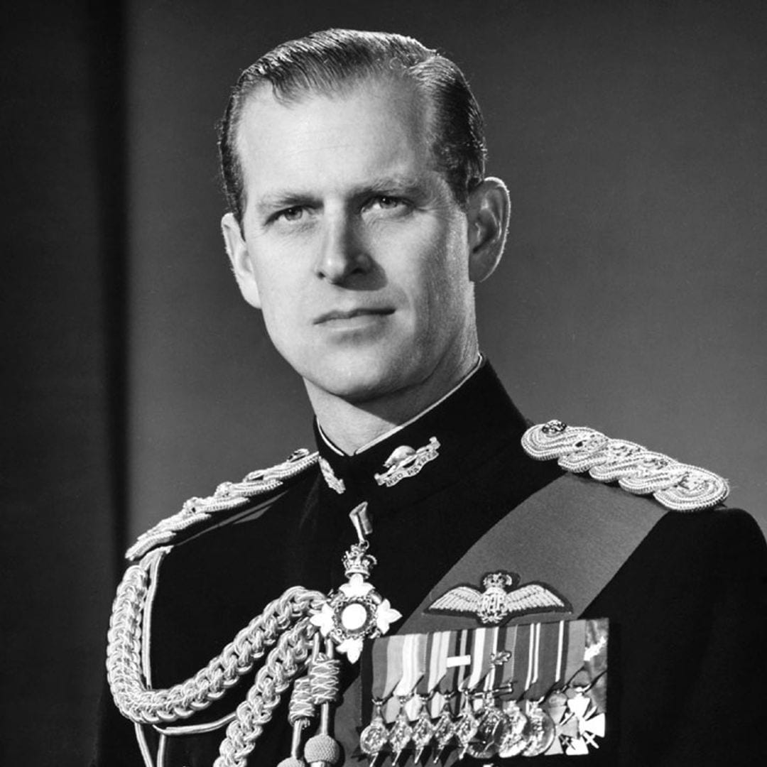 Su infancia traumática, la relación con Isabel II... Así ha retratado ‘The Crown' al duque de Edimburgo