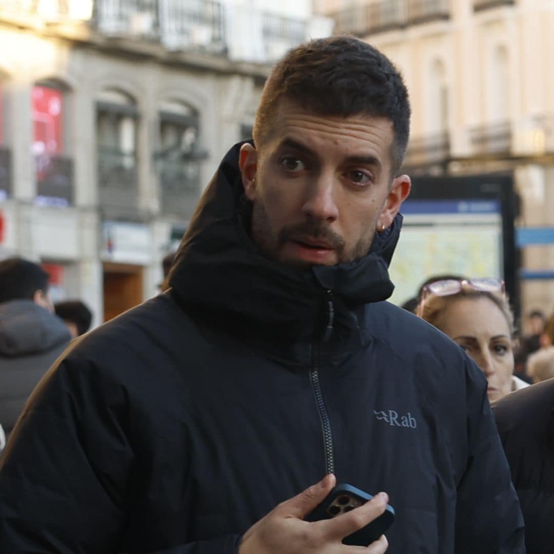 David Broncano y Lala Chus ultiman en la Puerta del Sol los preparativos para dar las campanadas en unas horas