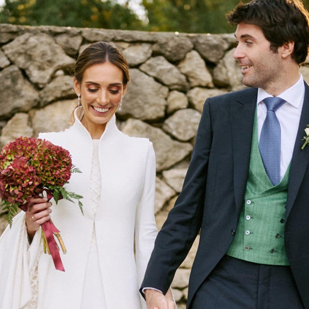 Bea, la novia del vestido sencillo con chaleco desmontable que se casó en Barcelona