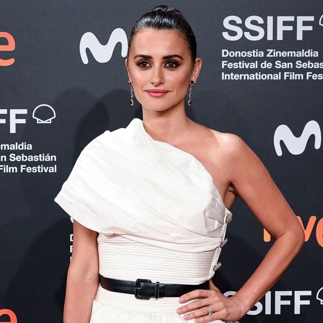 Del vestido 'lady' de Penélope Cruz a los looks más inolvidables del Festival de San Sebastián