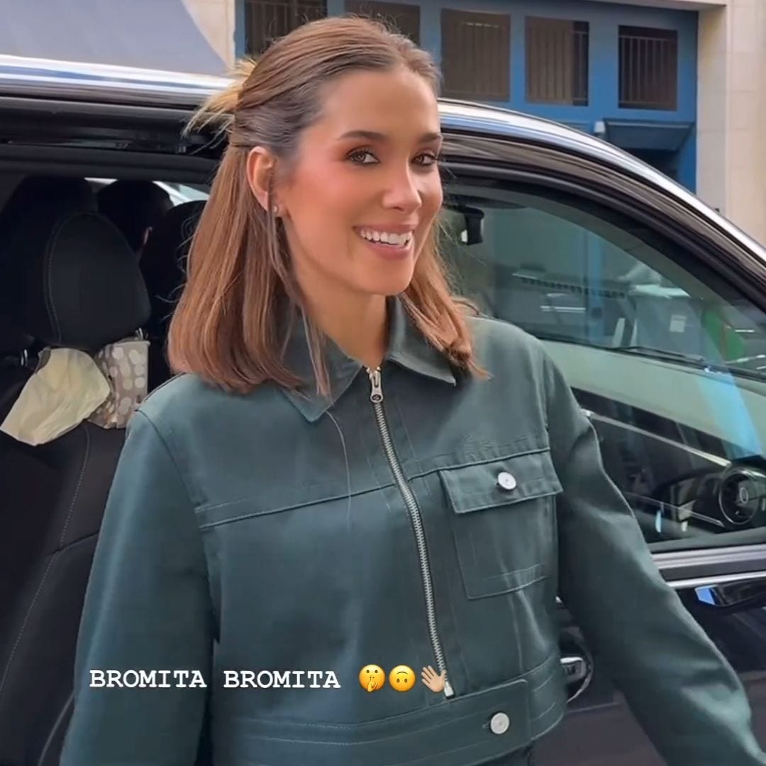 María Pombo sorprende con cambio de look radical en el desfile de Lacoste en Paris el 1 de octubre de 2024