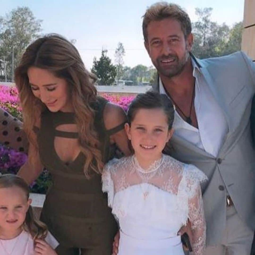 Geraldine Bazán y Gabriel Soto juntos por la primera comunión de su hija Elissa Marie