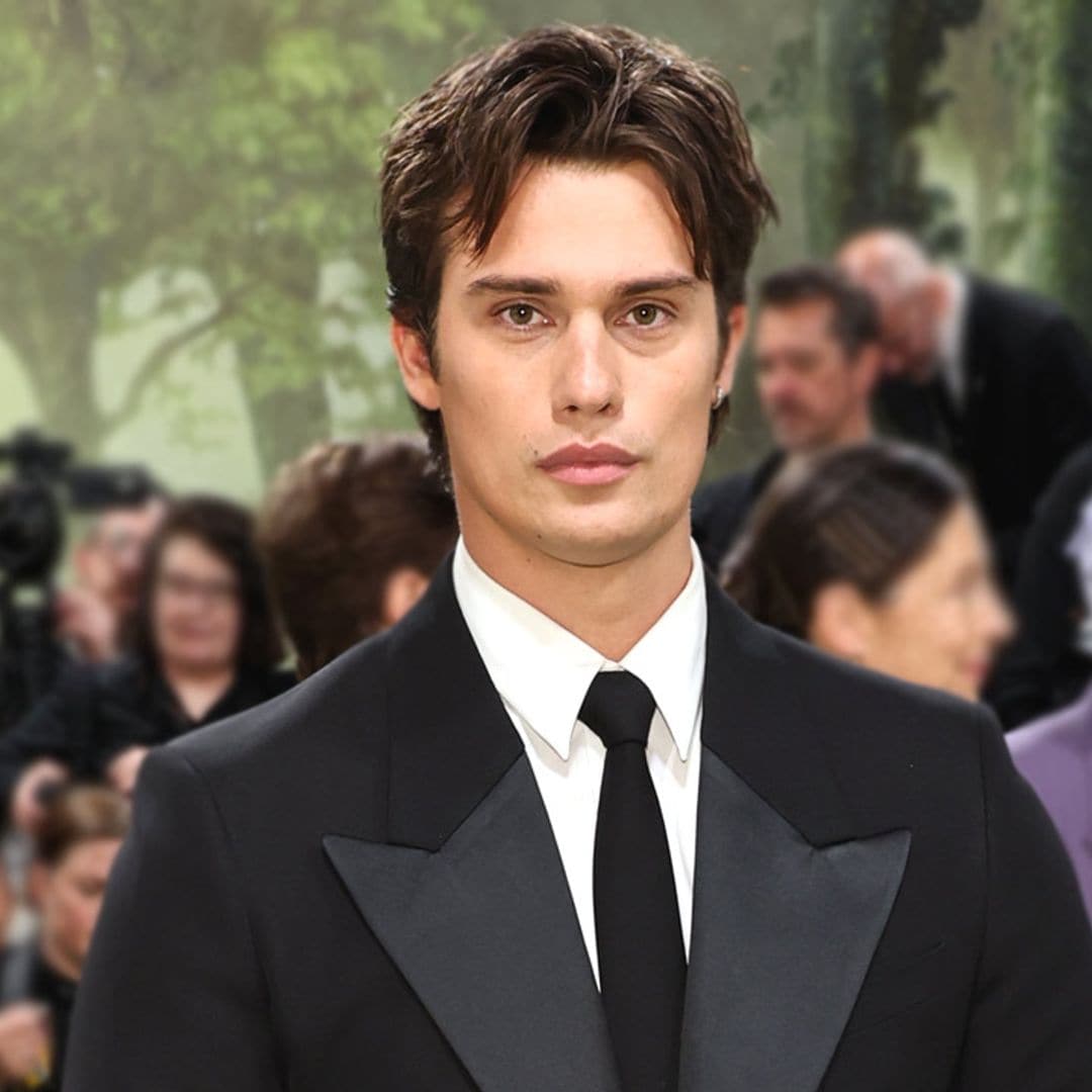 Así es Nicholas Galitzine, el chico de moda que protagoniza la última película de Anne Hathaway