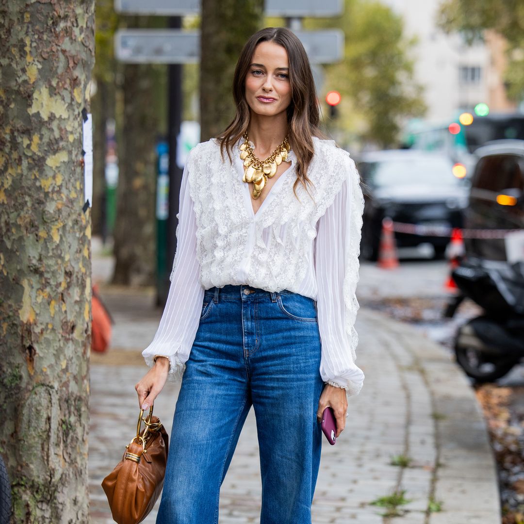 10 blusas ‘boho chic’ que reemplazarán tus camisetas blancas toda la primavera