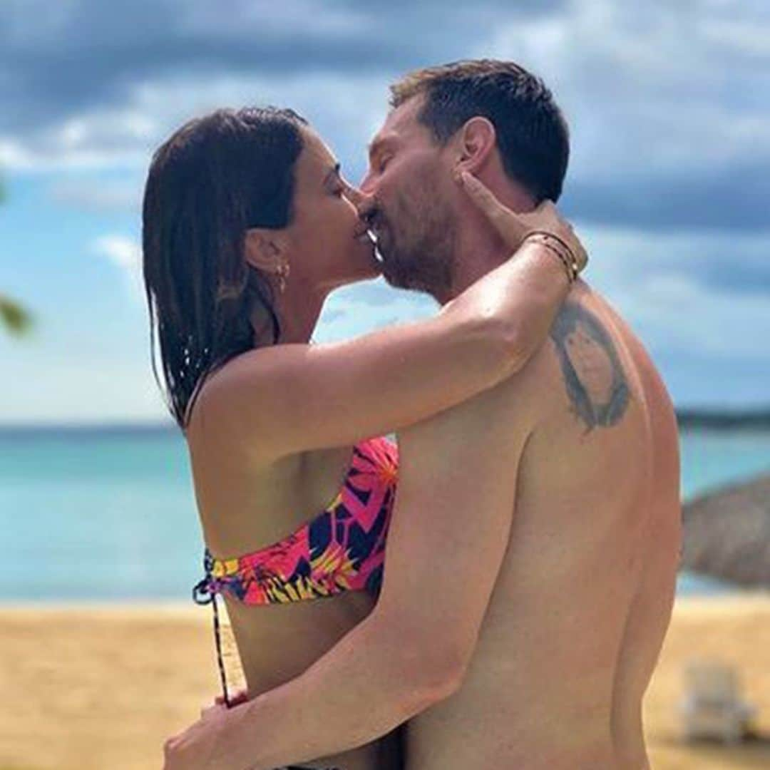 ¡Besándose y desprendiendo amor! Las fotografías más apasionadas de Leo Messi y Antonela Roccuzzo